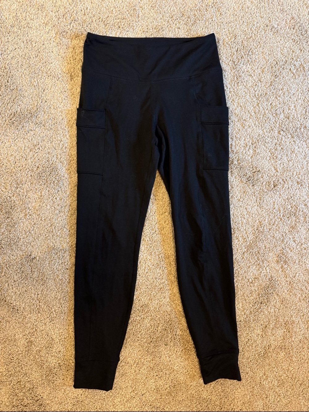 Eddie Bauer Black fleece lined leggings with pockets